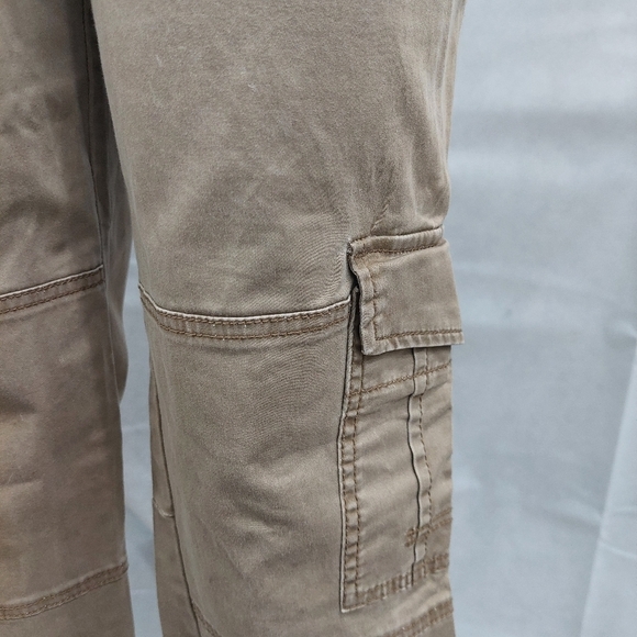 a. n. a. Cargo Boyfriend Pant Modern Fit 16P Neutral Tan Ankle Trouser - Picture 5 of 8